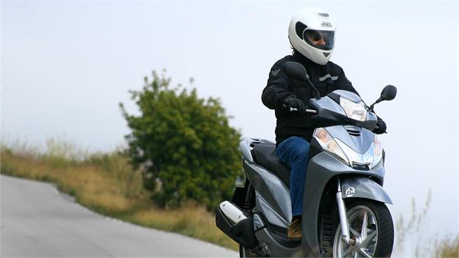 Honda SH300i Scoopy