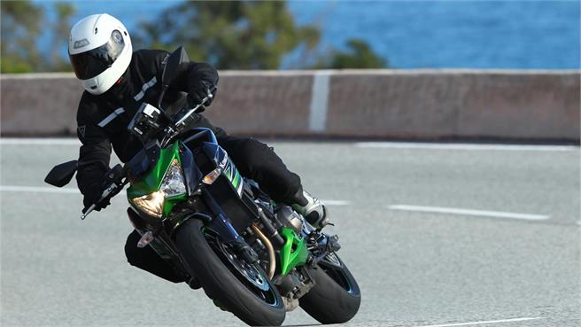 Nueva Kawasaki Z800