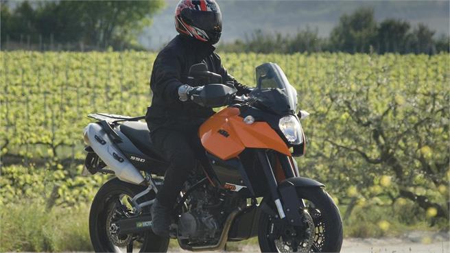 KTM 990 Supermoto T