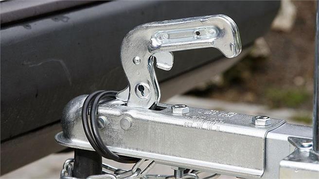 Remolques: cómo transportar la moto