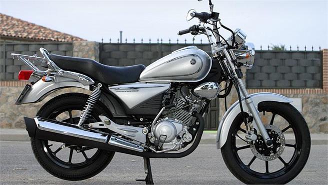 Yamaha YBR 125 Classic: Rollito custom