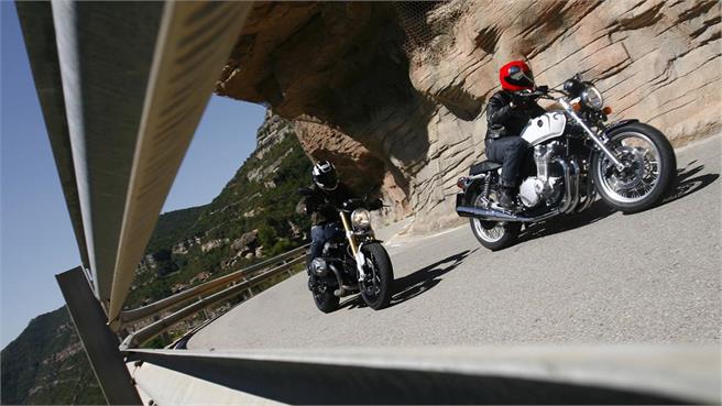 BMW R nineT vs Honda CB 1100EX