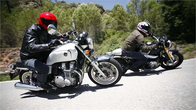 BMW R nineT vs Honda CB 1100EX