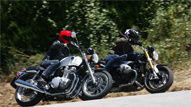 BMW R nineT vs Honda CB 1100EX