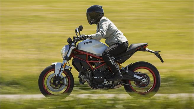 Ducati Monster 797 2017 prueba