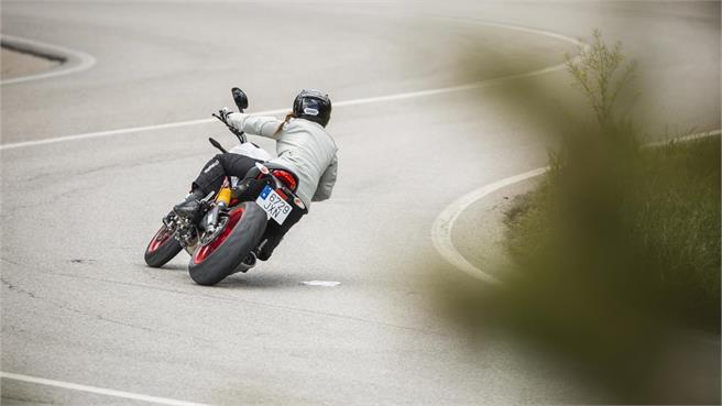 Ducati Monster 797 2017 prueba