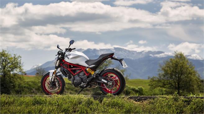 Ducati Monster 797 2017 prueba