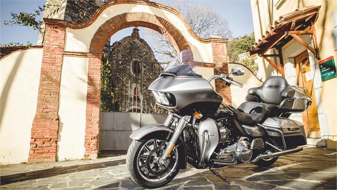 Harley Davidson Road Glide Ultra