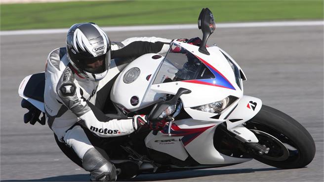 Presentación CBR1000 RR