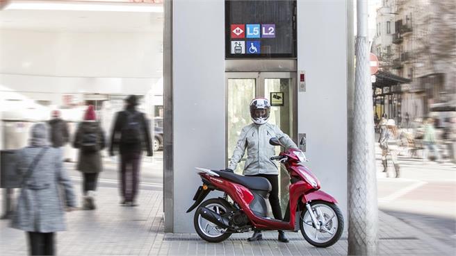 Honda Vision 110: pequeña no en todo