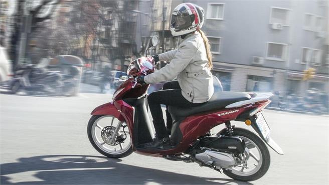 Honda Vision 110: pequeña no en todo