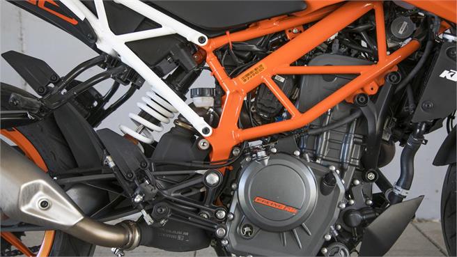 KTM 390 Duke: El A2 con más personalidad