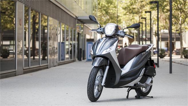 Piaggio Medley 125: diseño en rueda alta