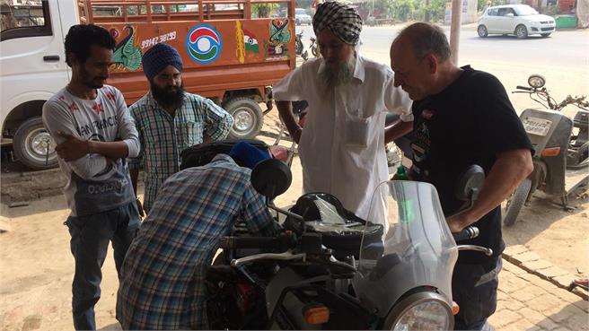 Royal Enfield Himalayan Challenge