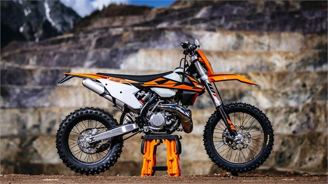 Simple Injection FIRST RIDE 2018 FUEL INJECTED KTM 250XCW TWOSTROKE To Ktm Two Stroke Fuel Injection 2018 ktm two stroke fuel injection. Simple Injection FIRST RIDE 2018 FUEL INJECTED KTM 250XCW TWOSTROKE To Ktm Two Stroke Fuel Injection