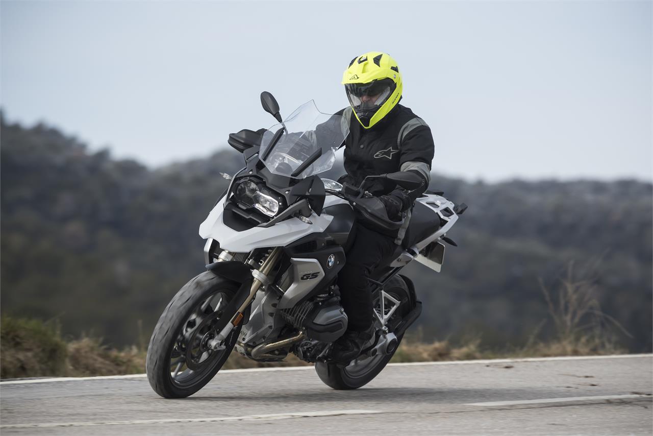 BMW R 1200 GS Vs Triumph Tiger 1200 XRT Gigantes Del Trail Noticias