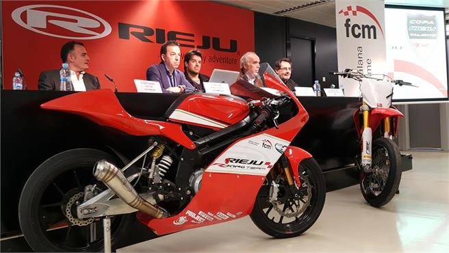 FCM con Rieju: promoción de pilotos