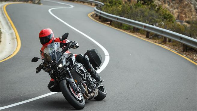 Yamaha MT-10 SP/ Tourer Edition: