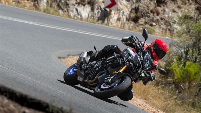 Yamaha MT-10 SP/ Tourer Edition: