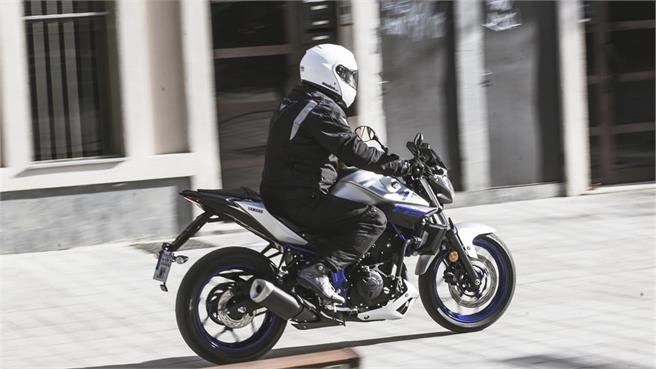 Yamaha MT-03: Vitamina para carné A2