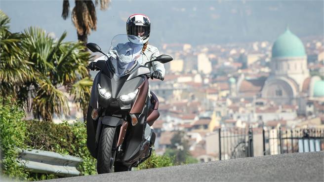 Yamaha X-MAX 300