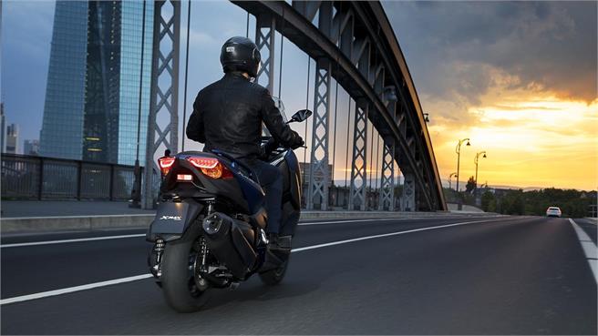 Yamaha X-MAX 400: fichaje renovado 2018