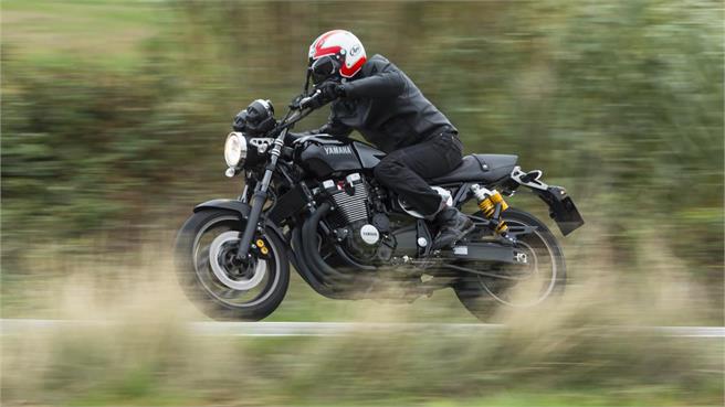 Yamaha XJR 1300 2016