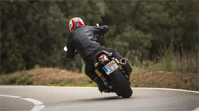 Yamaha XJR 1300 2016