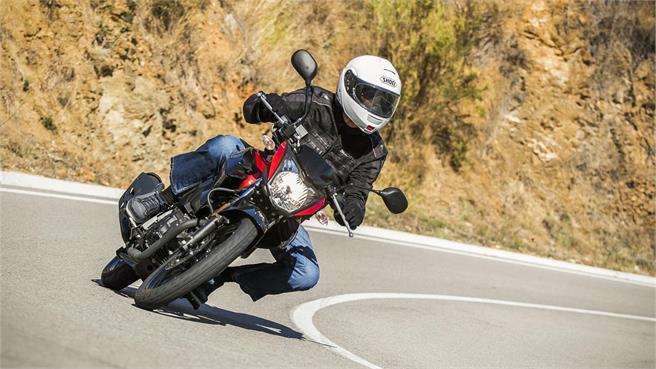 Yamaha YS125: Aspiraciones moteras