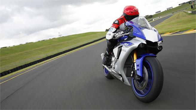 Yamaha YZF-R1 / R1M
