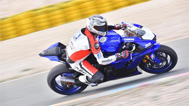 Yamaha R6