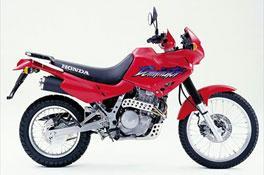 Honda NX 650 Dominator, historia, modelos y evolución