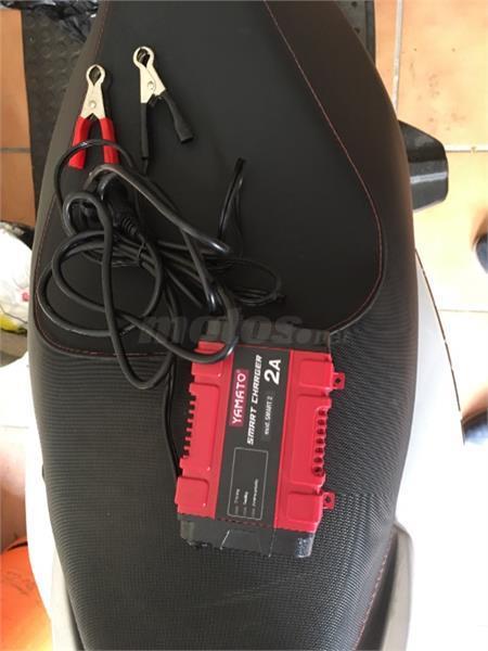 735x