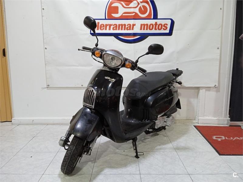 DAELIM Besbi 125 (2008) - 600 € en Navarra | Motos.net.