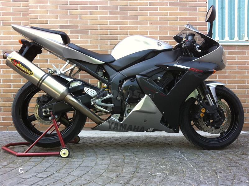 r1 gris