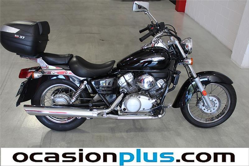 HONDA vt 125 shadow 125 de color Negro del año 2008 con ...