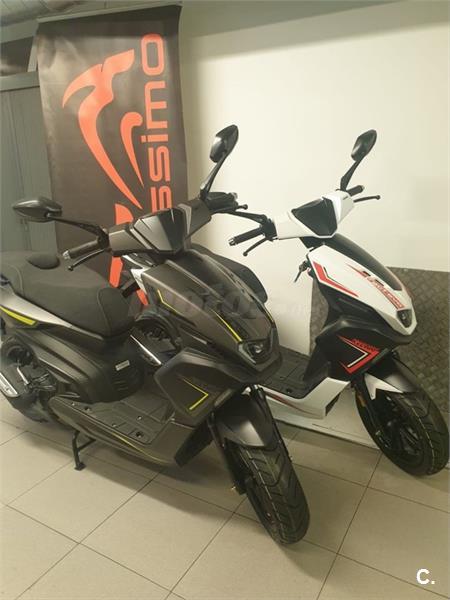Scooter 125cc KEEWAY Fact Evo 125 (2022) 1990 € en Barcelona
