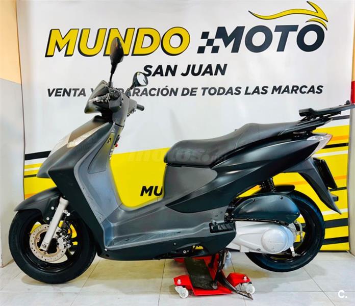 Mitones editorial exposición Scooter 125cc HONDA DYLAN 125 (2007) - 1799 € en Alicante | Motos.net.