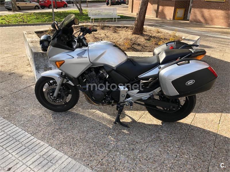 Turismo HONDA CBF 600S 2005 2300 En Madrid Motos 
