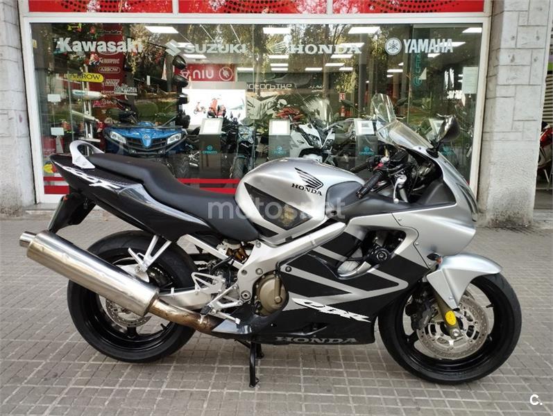 Sport HONDA CBR 600F (2007) 3149 € en Barcelona Sport HONDA CBR 600F (2007) 3149 € en Barcelona