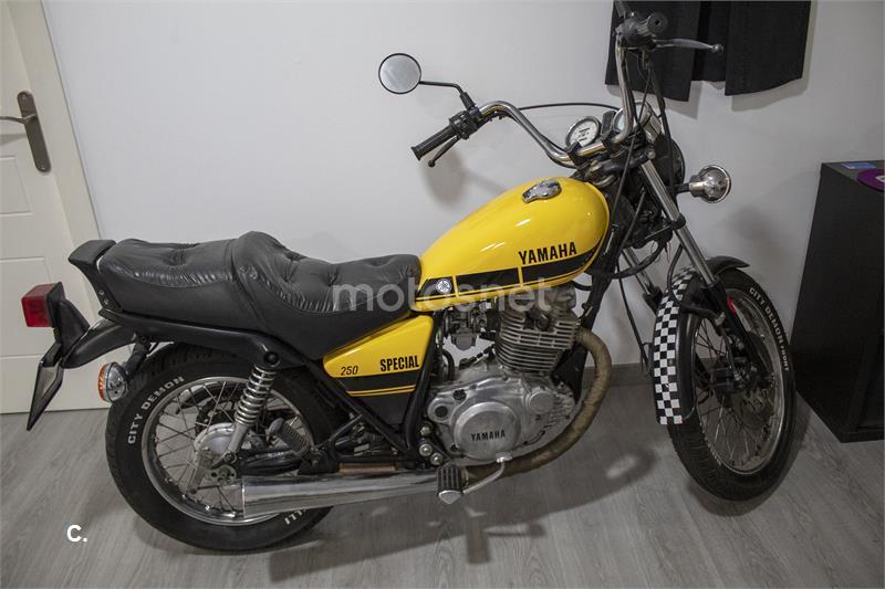 Custom YAMAHA SR 250 Special (2000) - 1900 € en Barcelona .