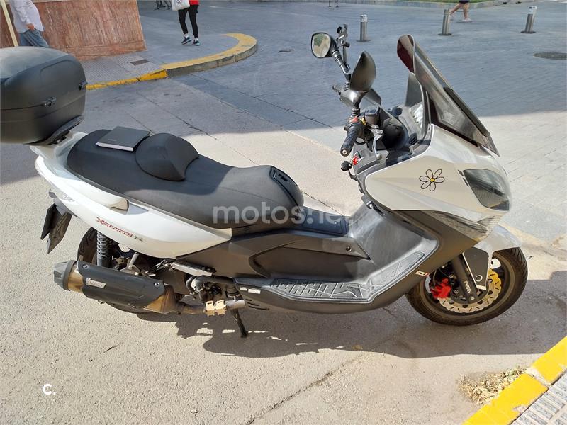 Scooter +125cc KYMCO Xciting 500 ABS (2011) 2200 € en Alicante