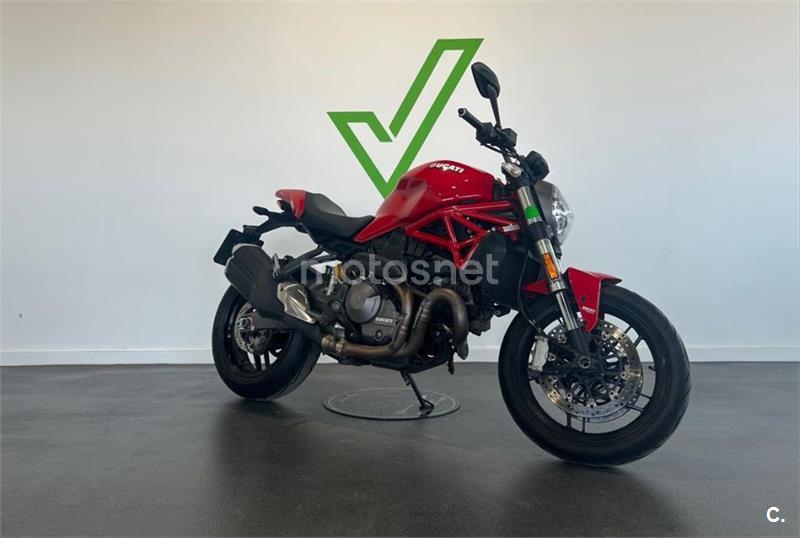 DUCATI Monster 821