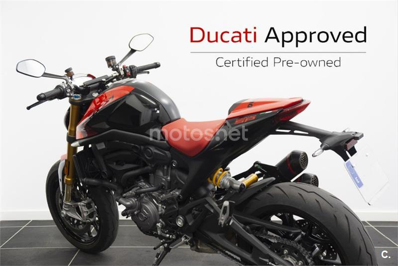 Ducati reinventa Monster, mas mantém esportividade da naked 'trintona' -  08/07/2023 - UOL Carros