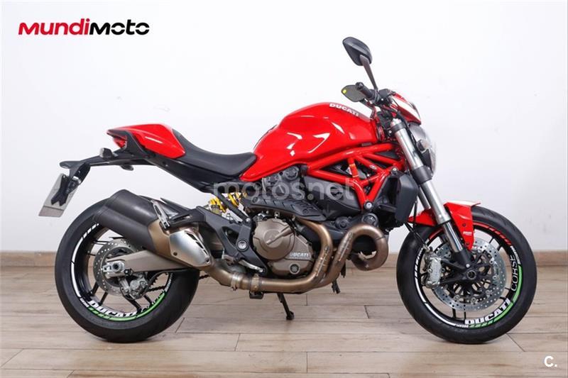 DUCATI Monster 821
