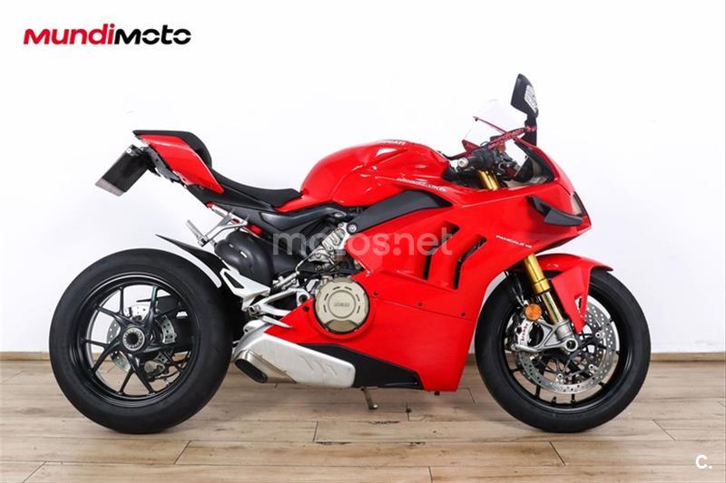 Panigale V4