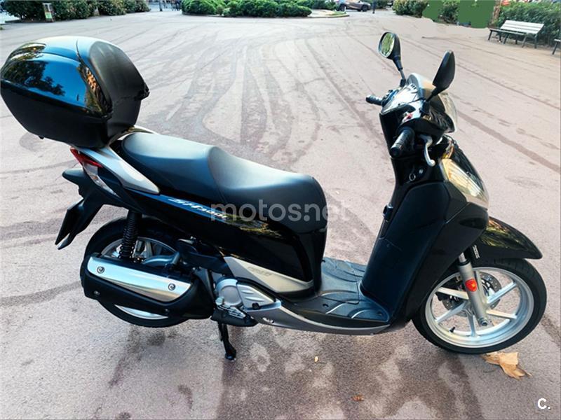 SCOOPY SH300i TopBox