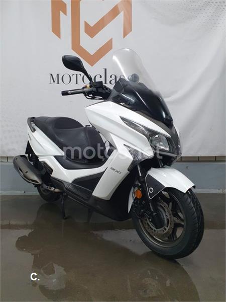 KYMCO Grand Dink 300