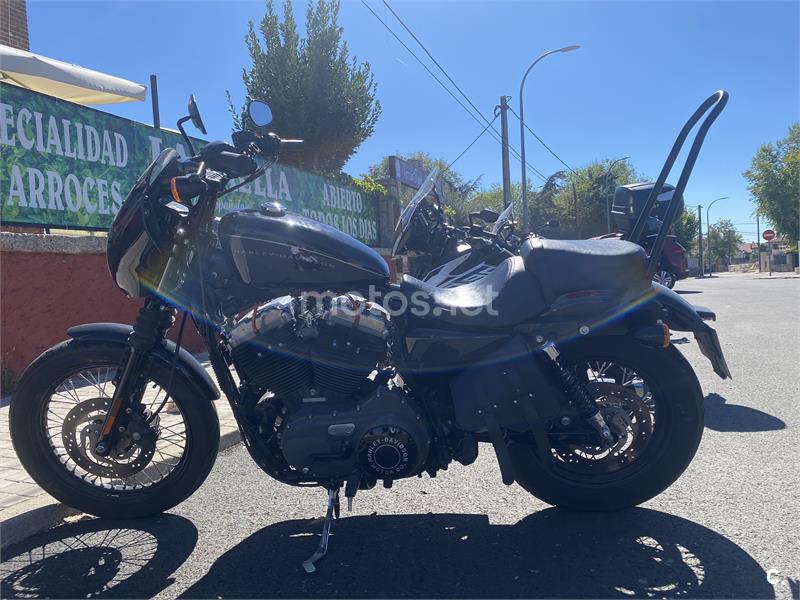 HARLEY DAVIDSON Sportster Nightster