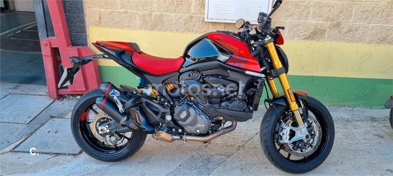 Ducati reinventa Monster, mas mantém esportividade da naked 'trintona' -  08/07/2023 - UOL Carros